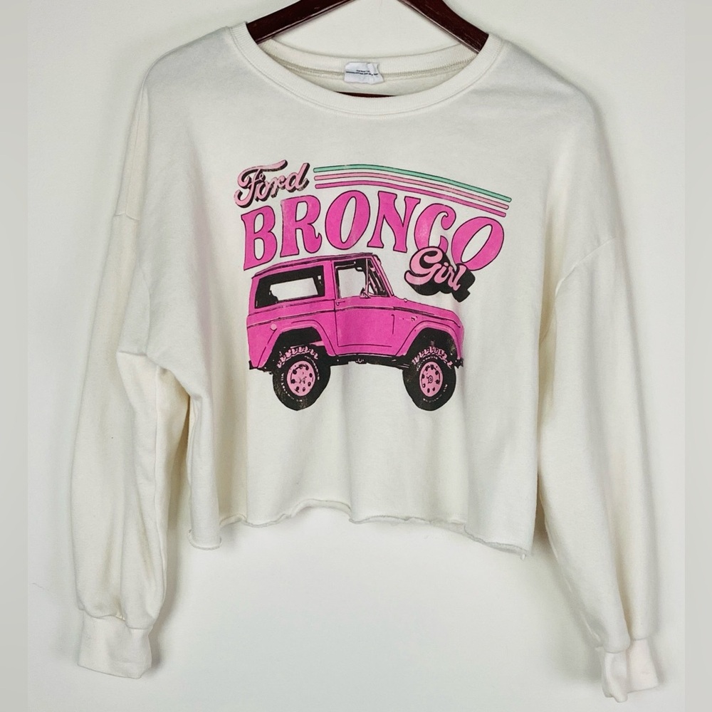 Bronco Girl Pink Graphic Crop Sweatshirt - Women’s Shirts & Tops - Picture 4 of 6